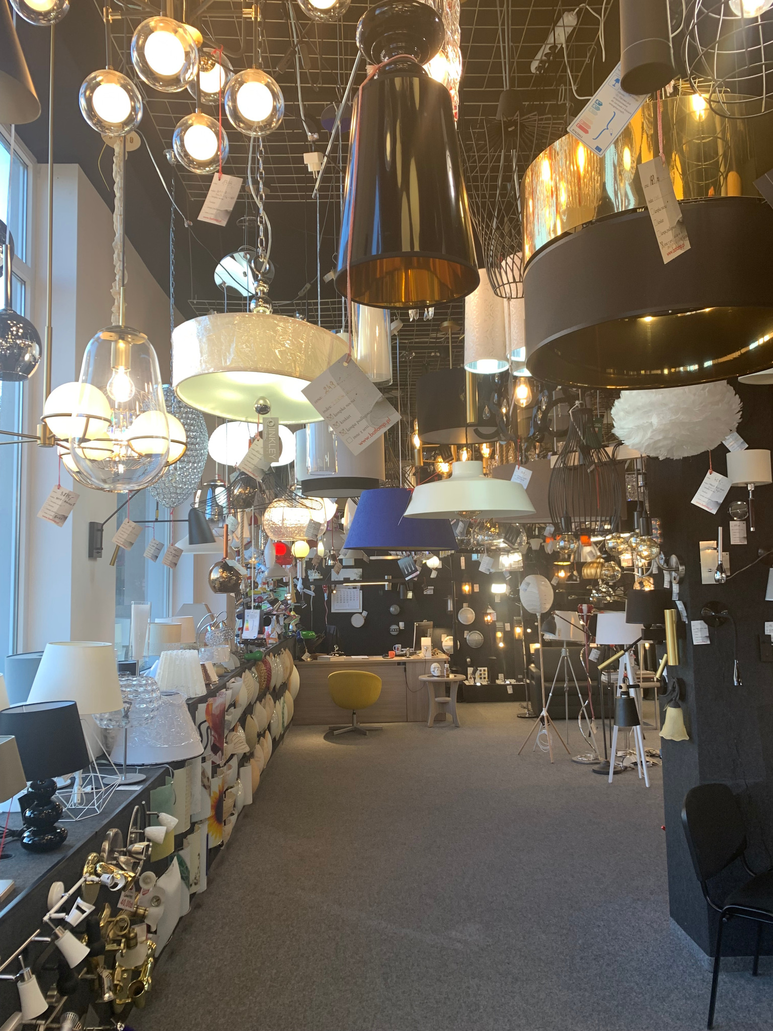 Nasz Salon z Oświetleniem