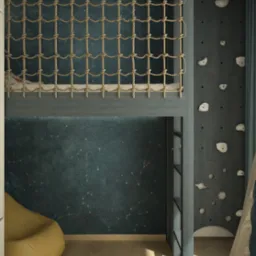 Pokój dziecięcy z łóżkiem na antresoli, siatką zabezpieczającą i ścianką wspinaczkową. Ściana z motywem kosmosu, żółty puf. Projekt w stylu nowoczesnym.