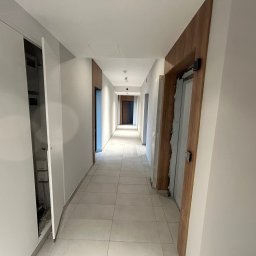 Szachlowanie malowanie na 123 - Malowanie Biur Brwinów