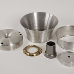 ROSIK JUSTYNA I JÓZEF SP.C. GALWANOTECHNIKA-LAMPY I AKCESORIA DO POWOZÓW KONNYCH,PONIEC - Wyoblanie różnych detali wg. rysunków klienta