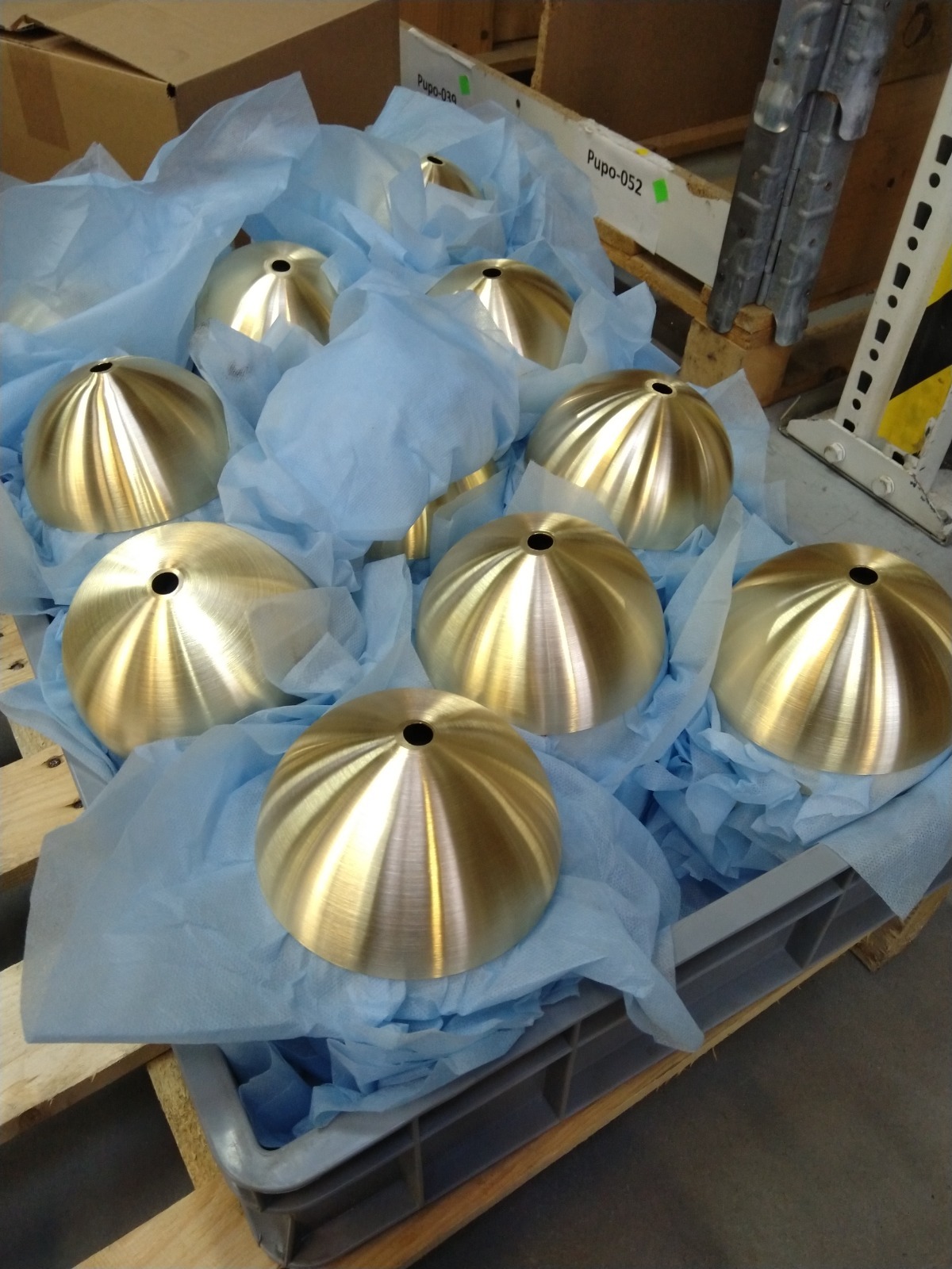 Wyoblanie półkul mosiężnych