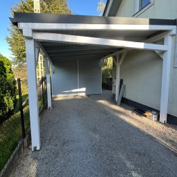 Zadaszenie z pomieszczeniem gospodarczym