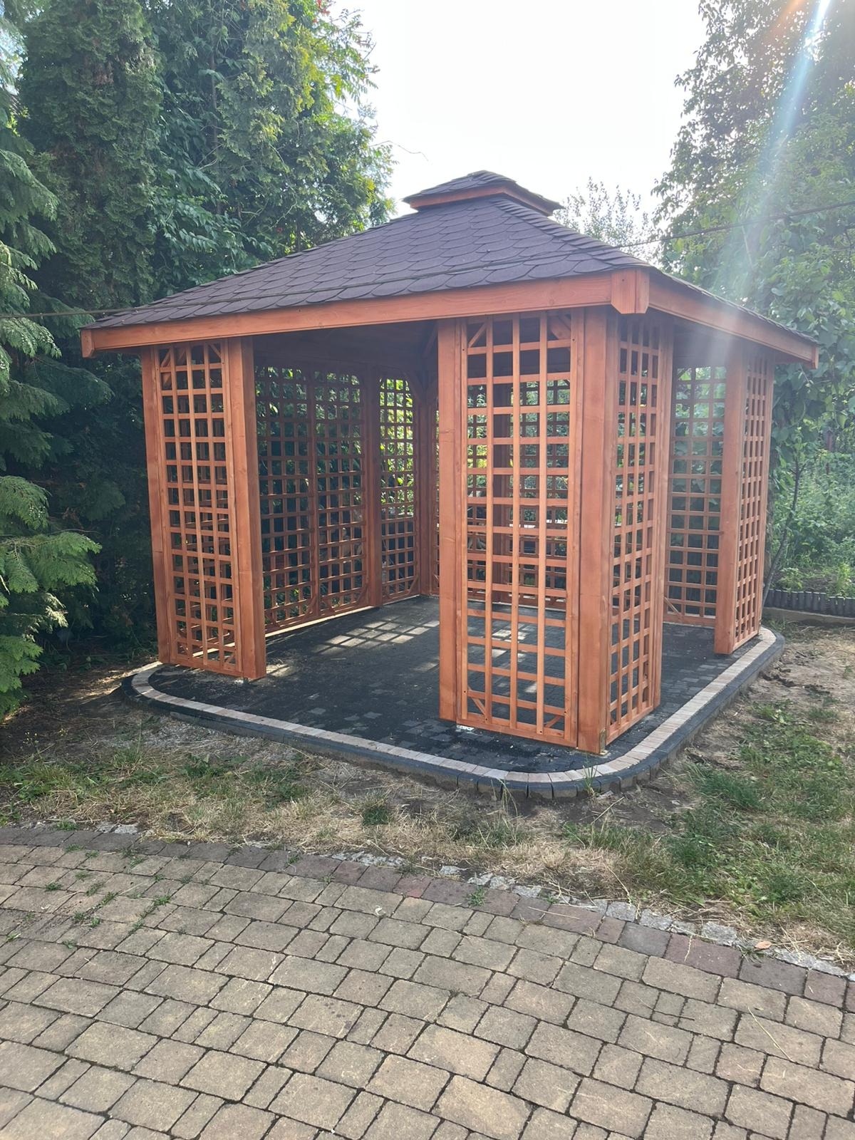 Altana 3x3m z daszkiem dymnym