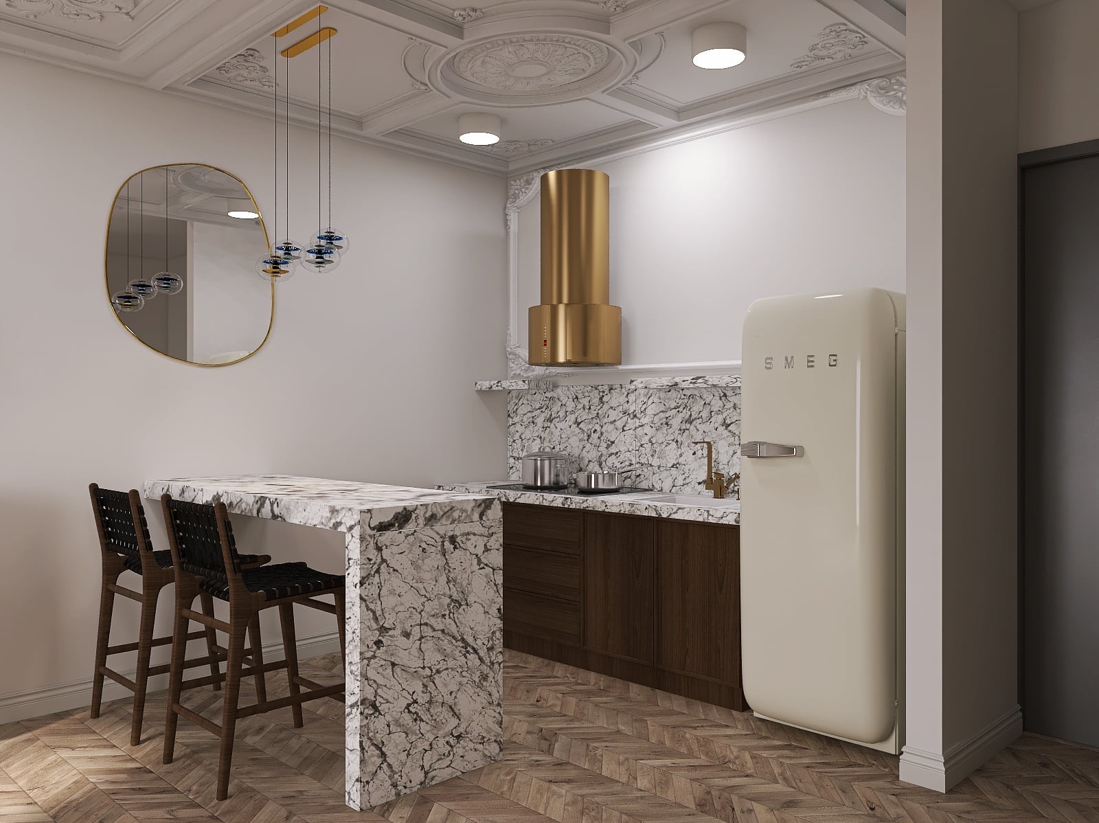 Kuchenne wnętrze w klasycznym stylu: marmurowy blat baru, eleganckie krzesła, złota armatura i okrągłe lustro. Całość dopełnia kremowa lodówka SMEG.