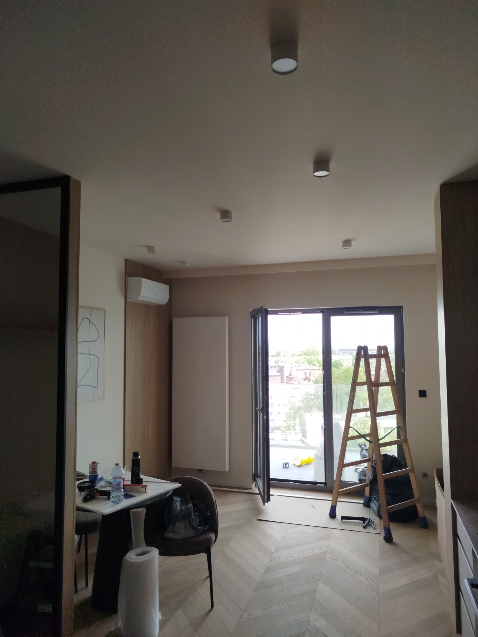 Ostatnia moja realizacja w Katowicach... Gładzie + Malowanie.