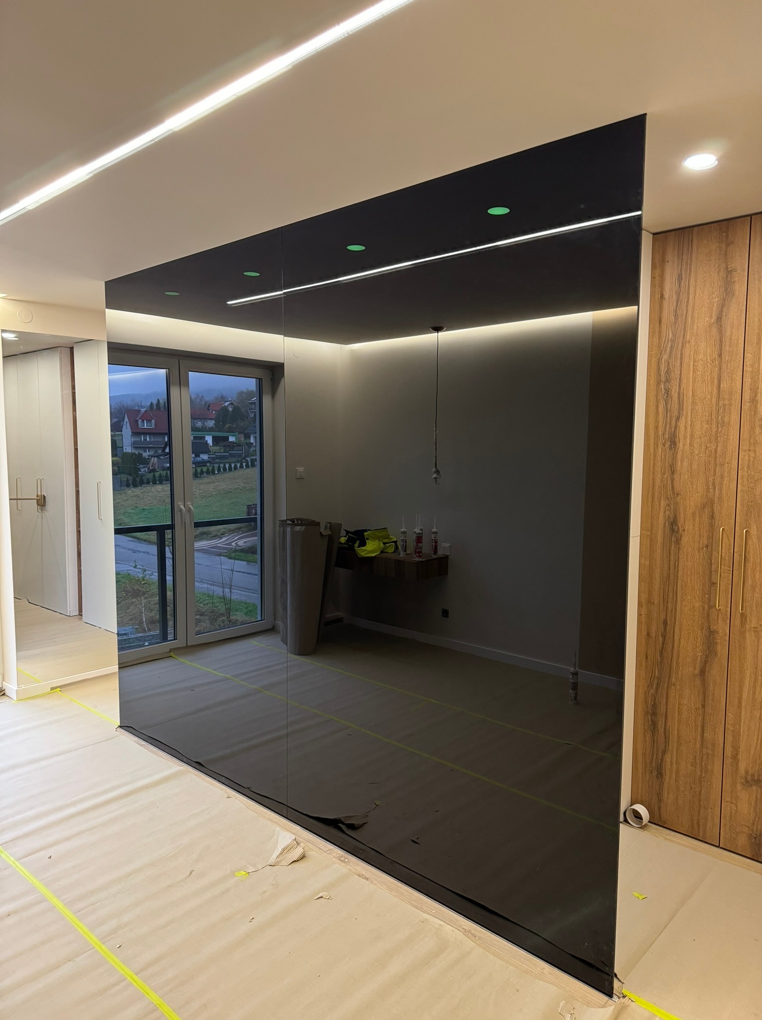 Ścianka Szklana Antisol Ciemny Grafit