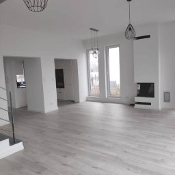 ADREM Jacek Chajęcki - Przestronne wnętrze