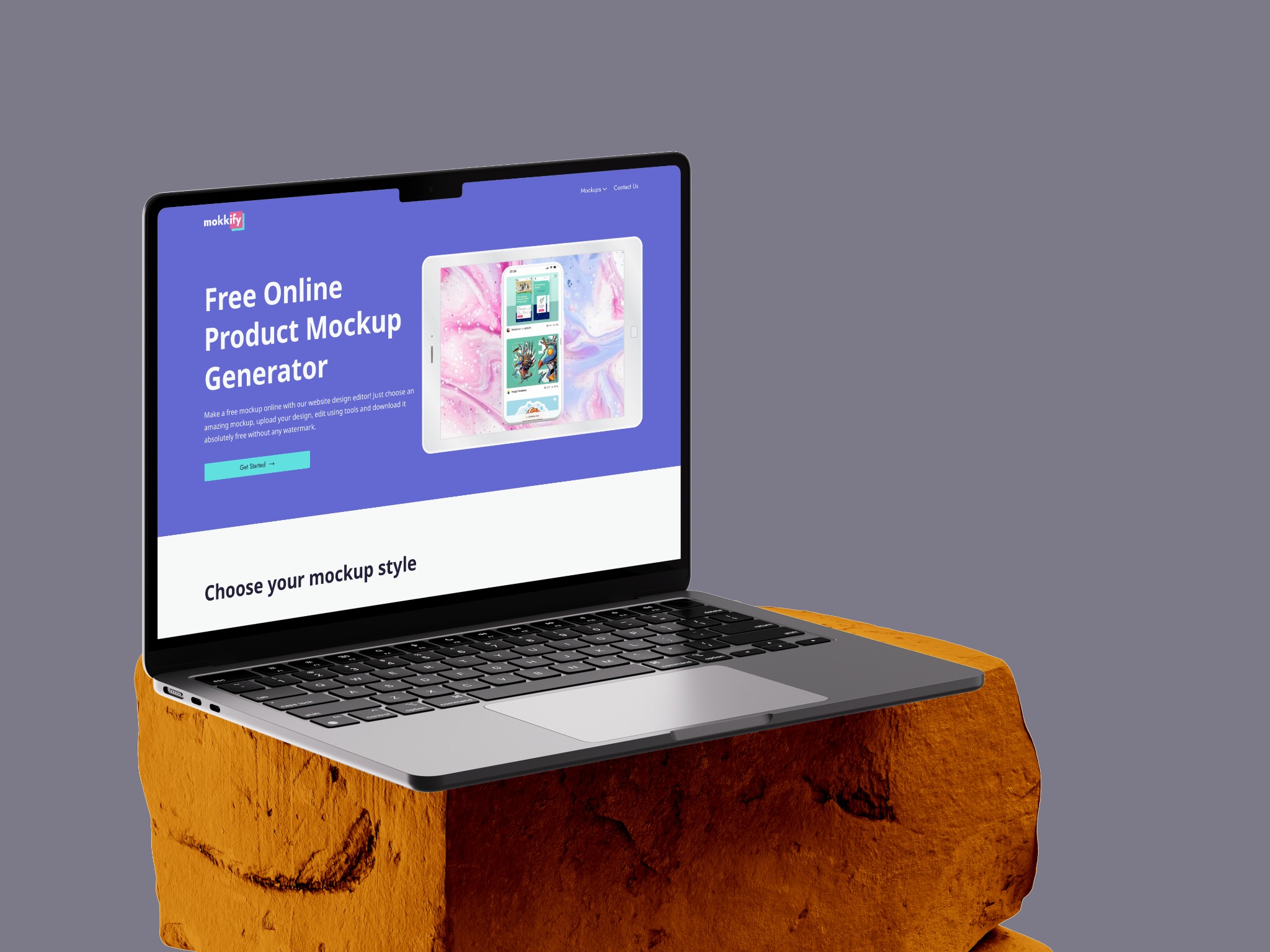 Laptop prezentuje online generator mockupów na ceglanym postumencie. Ekran pokazuje interfejs z narzędziami do edycji. Minimalistyczny design.