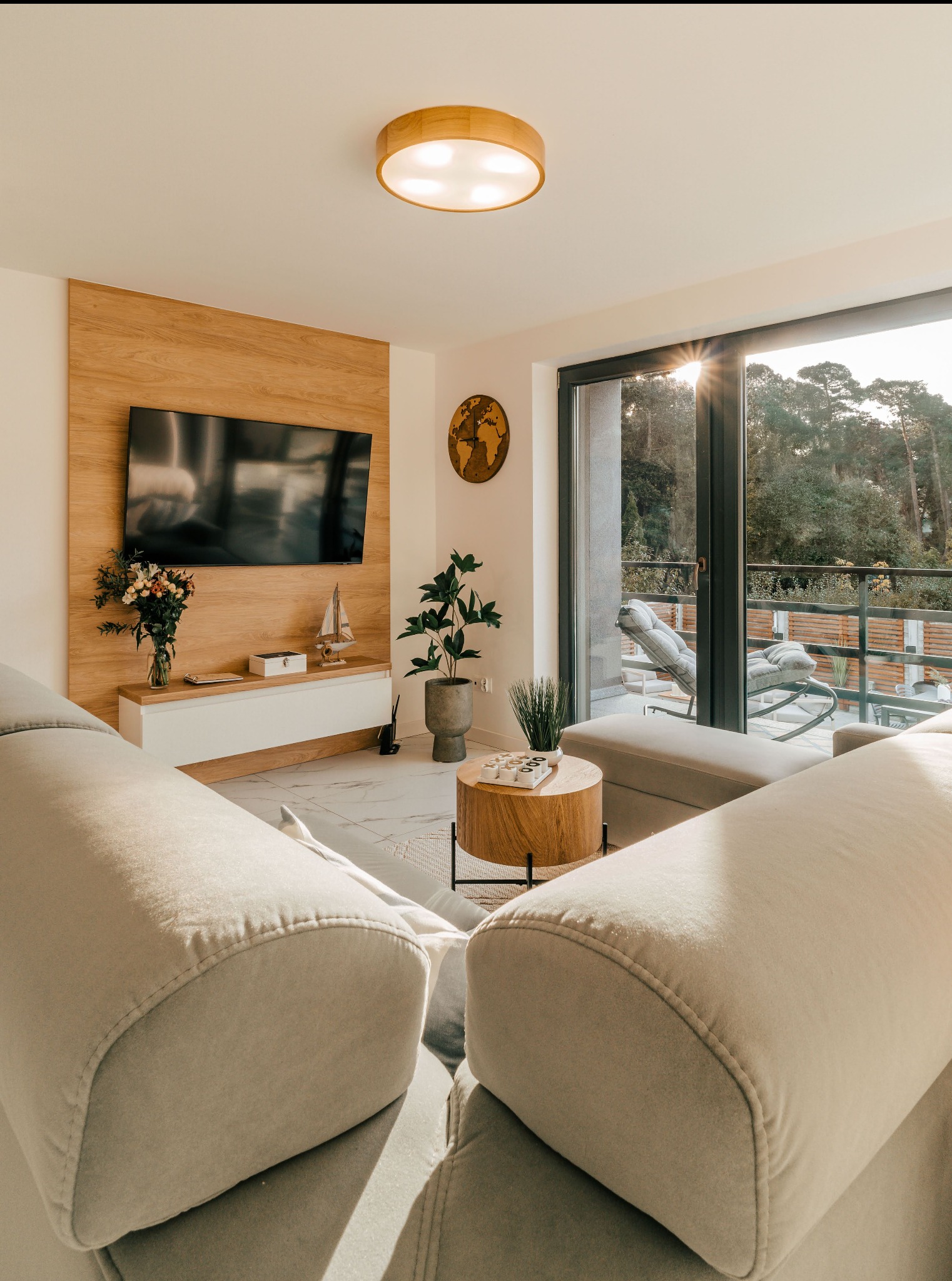 salon w apartamencie na piętrze -Oaza dla Umysłu