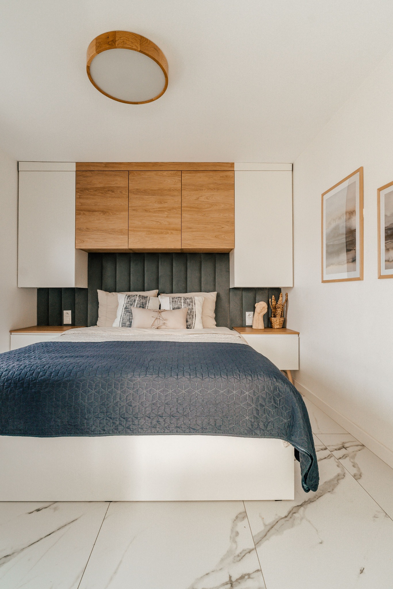 Sypialnia w apartamencie na piętrze - Oaza dla Umysłu