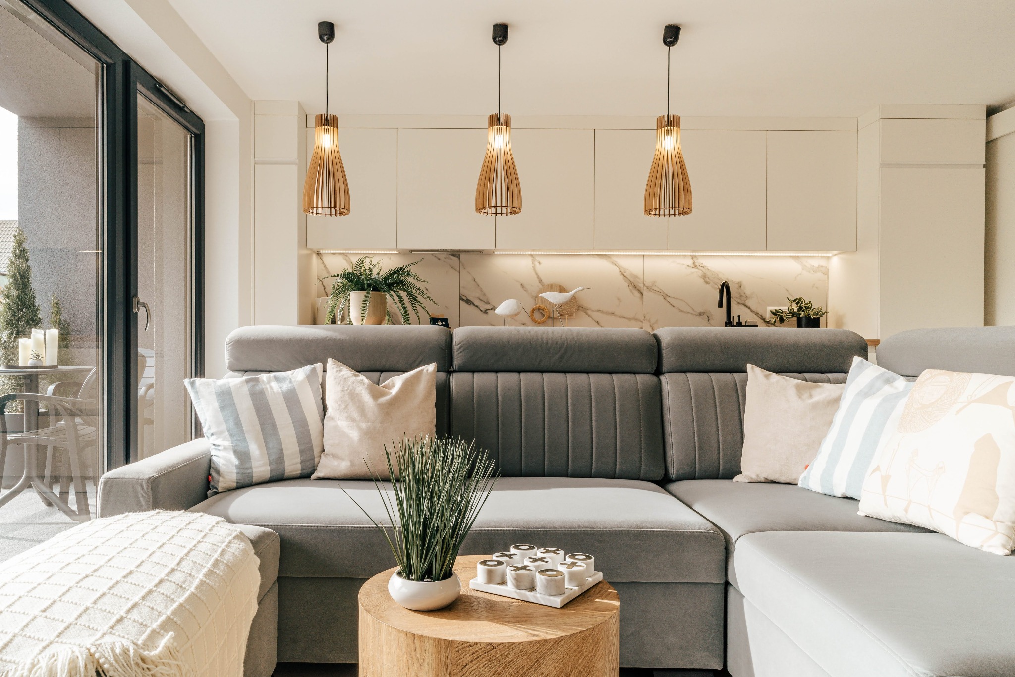 salon w apartamencie na piętrze - Oaza dla Umysłu