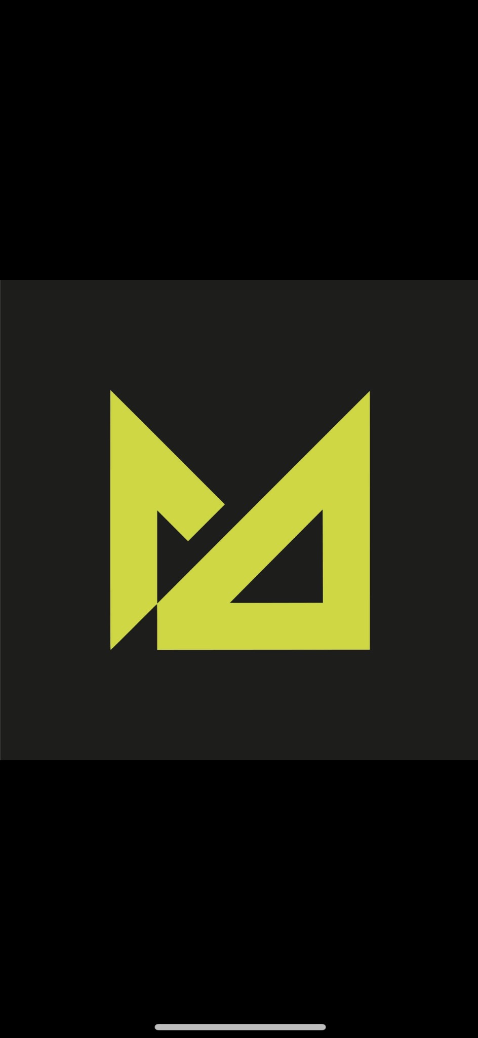 Geometryczny logotyp w odcieniach zieleni na czarnym tle. Minimalistyczny design, nowoczesna identyfikacja wizualna firmy. Logo składa się z trójkątów i prostokątów.