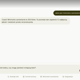 CorballyConcepts.com - Zrzut ekranu czatu z botem AI na stronie internetowej Olive, odpowiadającym na pytania o minimalne zamówienie oliwy. Widoczne opcje: rodzaje oliw, cennik hurtowy, degustacja.