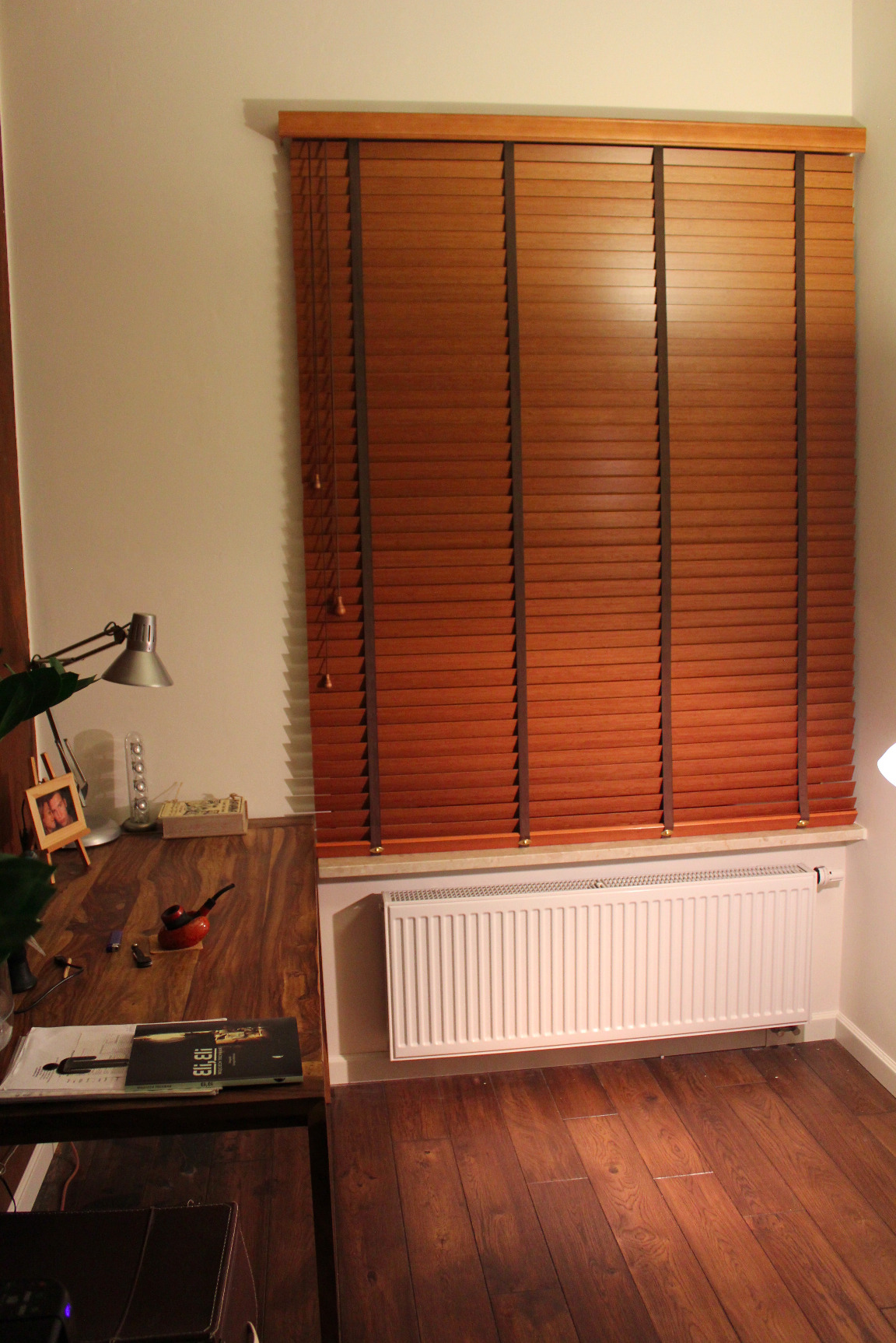 żaluzja drewniana 50 mm na taśmach