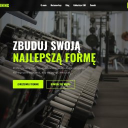 Bartosz Kutnik - Strona internetowa siłowni w Czernikowie z hasłem 'Zbuduj swoją najlepszą formę'. W tle widoczne regały z hantlami i ćwicząca osoba. Minimalistyczny design.
