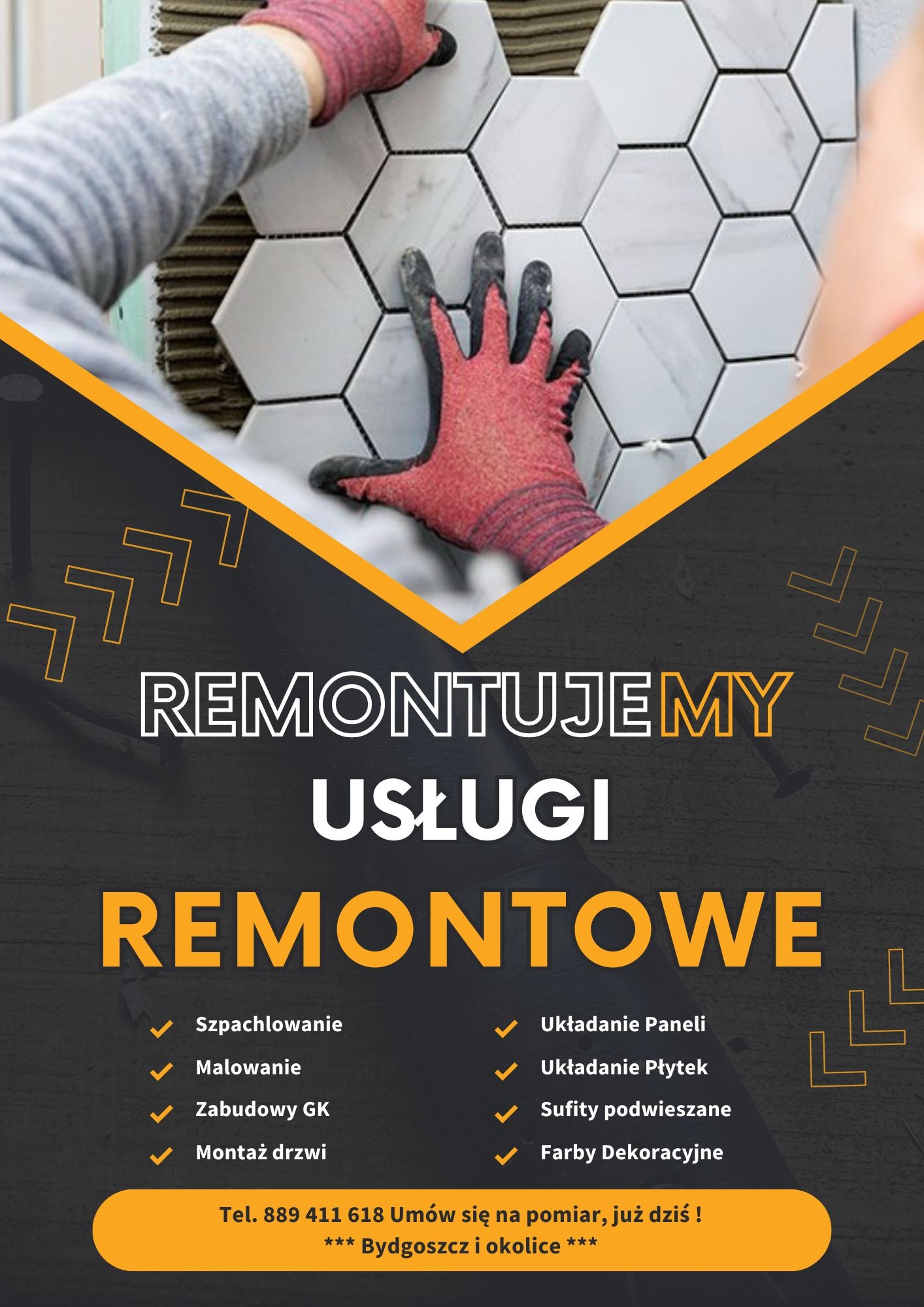 Układanie heksagonalnych płytek marmurowych na ścianie. Widoczne dłonie glazurnika w roboczych rękawicach. Reklama usług remontowych w tle.