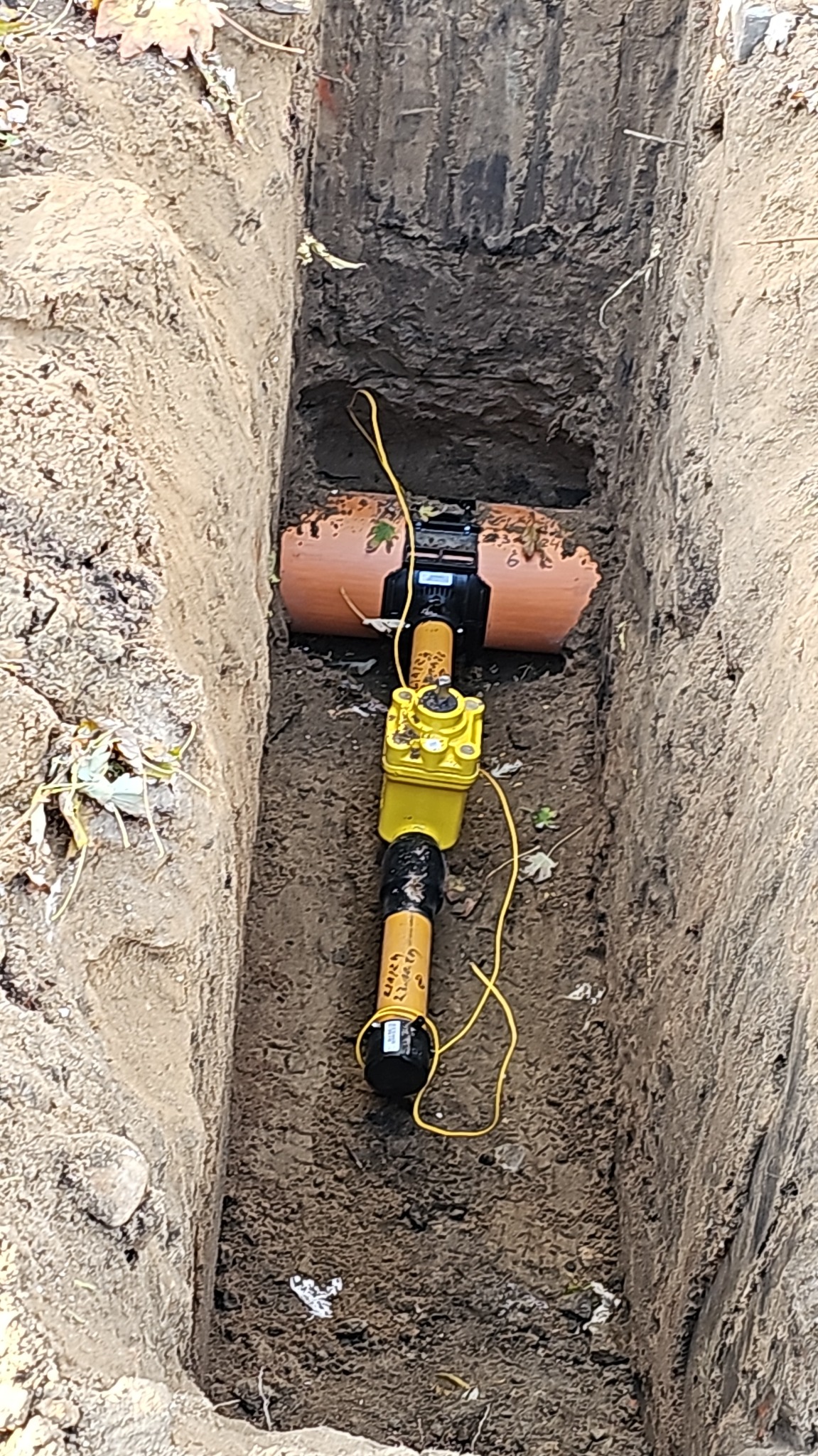 Budowa gazociągu fi 225 plus odejścia z zasuwa