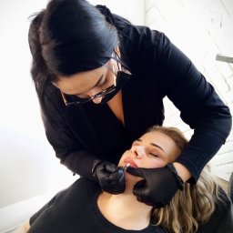 Powiększanie, modelowanie ust