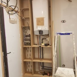 USŁUGI BUDOWLANE MIROSŁAW SIEDLECKI - zabudowa bojlera