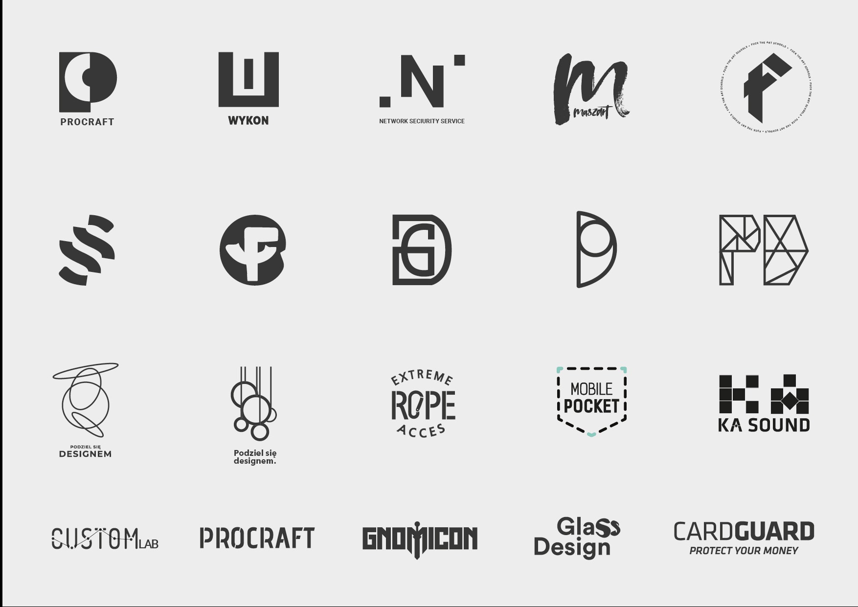 Kompilacja minimalistycznych, czarno-białych projektów logo różnych marek, rozmieszczonych w równych rzędach na jasnym tle. Różnorodność stylów, od geometrycznych po kaligraficzne.