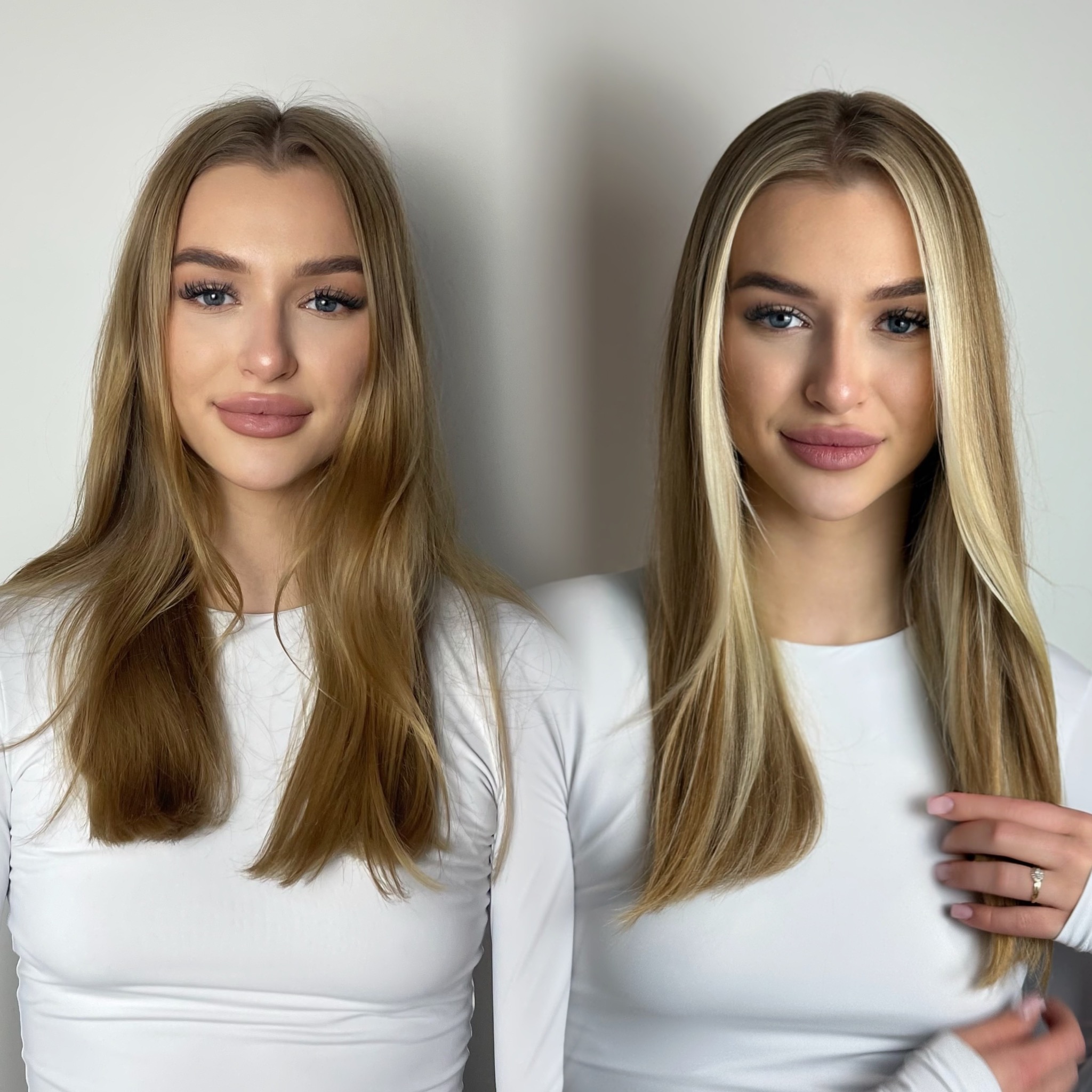 Metamorfoza włosów blond z pasemkami w Warszawie. Zdjęcie typu 'przed i po' na jednolitym tle. Długie włosy, biała bluzka, delikatny uśmiech modelki.
