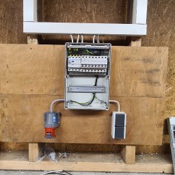 AB-VOLT - Tanie Instalacje Elektryczne Brzeg