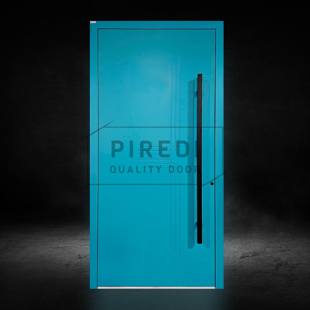 Turkusowe drzwi zewnętrzne z długim, czarnym uchwytem na tle ciemnej ściany. Minimalistyczny design z subtelnymi przetłoczeniami. Eleganckie wykończenie.