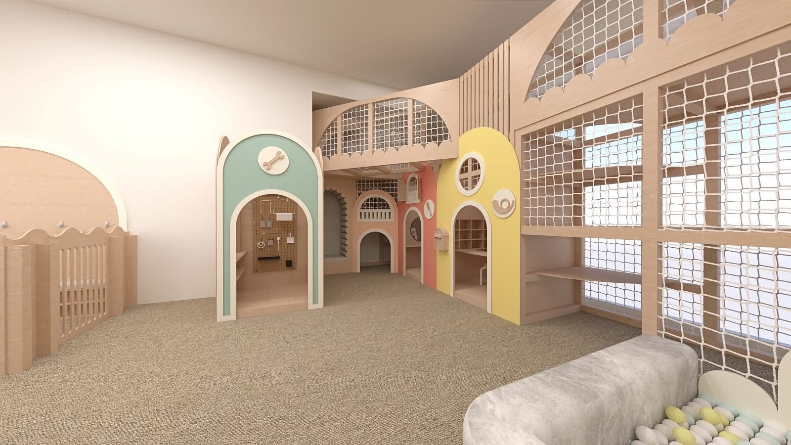 Kreatywna aranżacja pokoju zabaw dla dzieci z drewnianymi konstrukcjami w pastelowych kolorach, siatkami zabezpieczającymi i elementami edukacyjnymi.