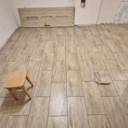 Układanie paneli Radom 4