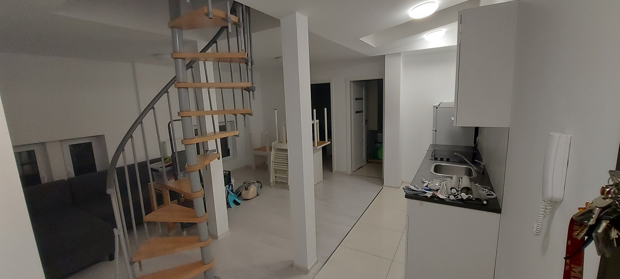 Odświeżenie mieszkania: - szpachlowanie - gruntowanie - malowanie ścian i sufitów