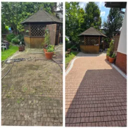 Zdjęcie kostki brukowej przed i po czyszczeniu, z widoczną altaną w tle. Po lewej kostka pokryta mchem, po prawej czysta, brązowa kostka. Efekt 'przed i po' wyraźnie widoczny.