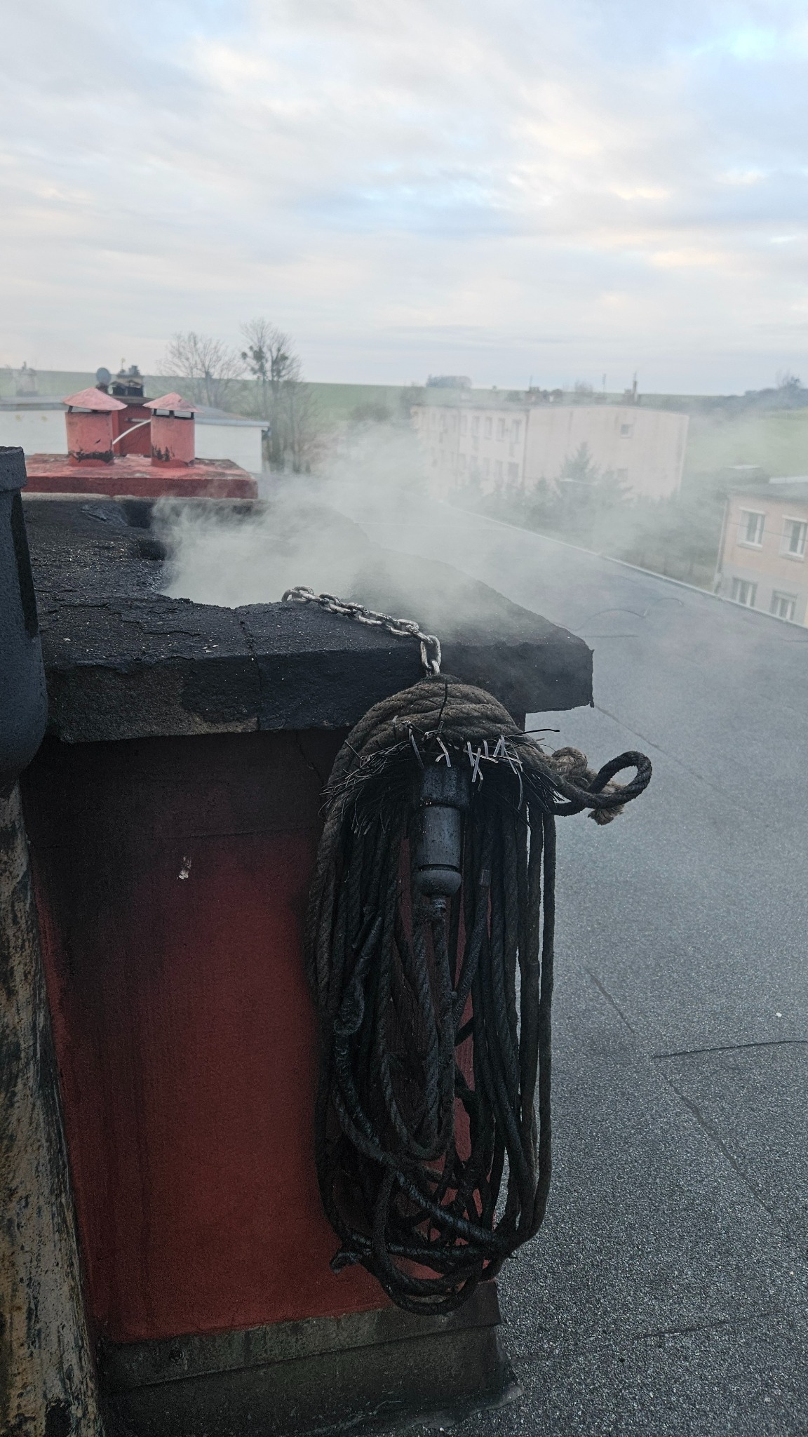 Czyszczenie przewodów kominowych dymnych