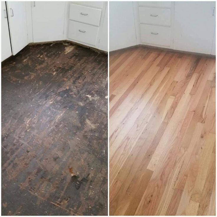 Renowacja podłogi drewnianej: widok przed i po. Stara, zniszczona podłoga po lewej, odnowiona, jasna podłoga drewniana po prawej stronie, na tle białych szafek.