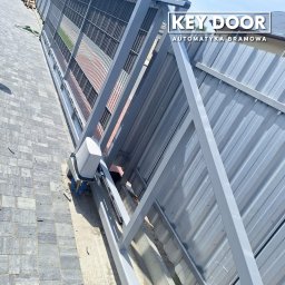 KEY DOOR Automatyka Bramowa - TURBOS92KS - automatyka do bram przemysłowych do 900 kg, ciężkich i długich. Zasilanie na 230Vac.