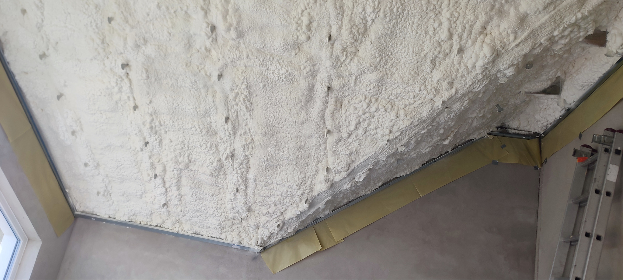 Ocieplenie pianą PUR otwartokomórkową