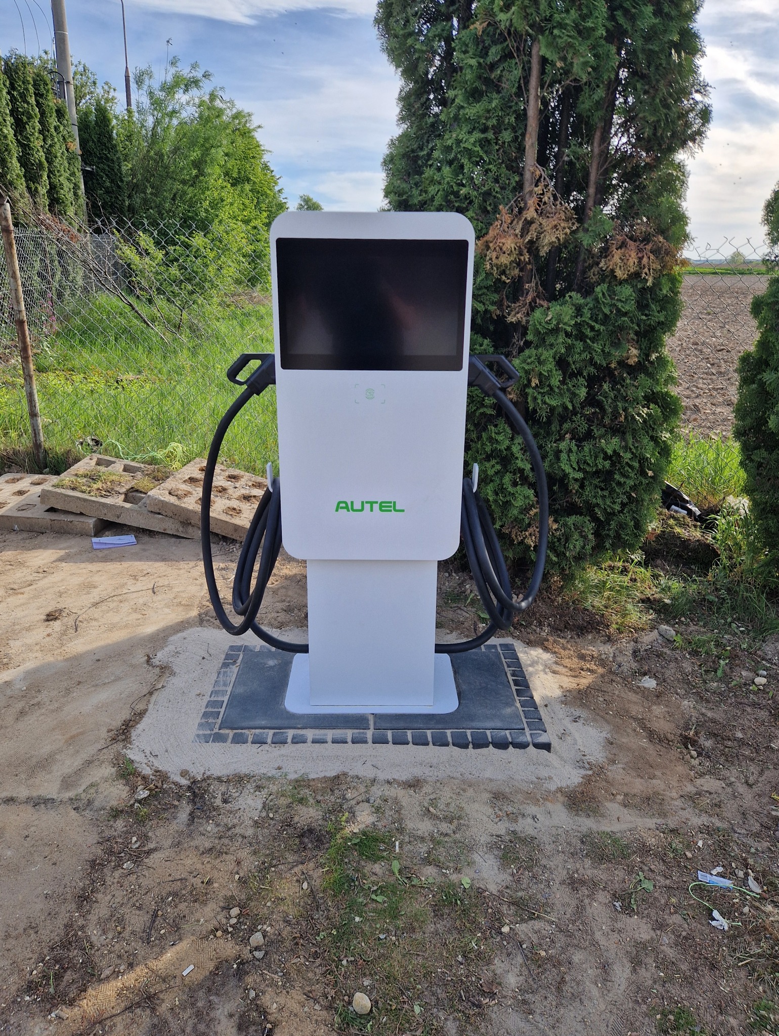 ładowarki samochodowe