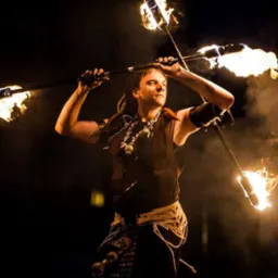 Fireshow w klimacie szamańskim
