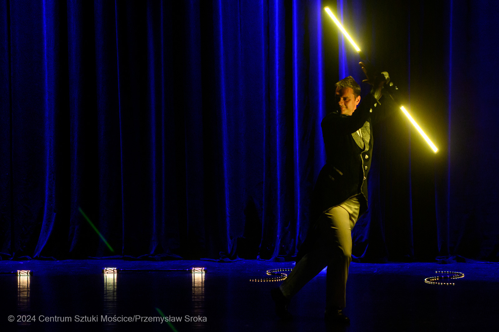 Pokaz lightshow w eleganckim klimacie