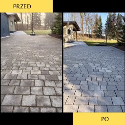 KAMTUR Kamil Turoń - Kostka brukowa przed i po czyszczeniu, widoczne różnice w kolorze i usunięte zabrudzenia, zarys budynku w tle, ujęcie z niskiej perspektywy.