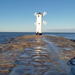 Erik Tsovbun - Usługi Malarskie Gdańsk