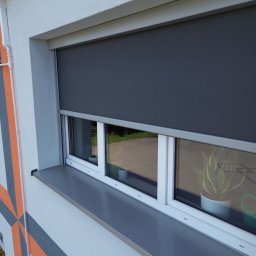 DAGMA - 29 lat doświadczenia w oknach i drzwiach - Montaż rolet typu screen