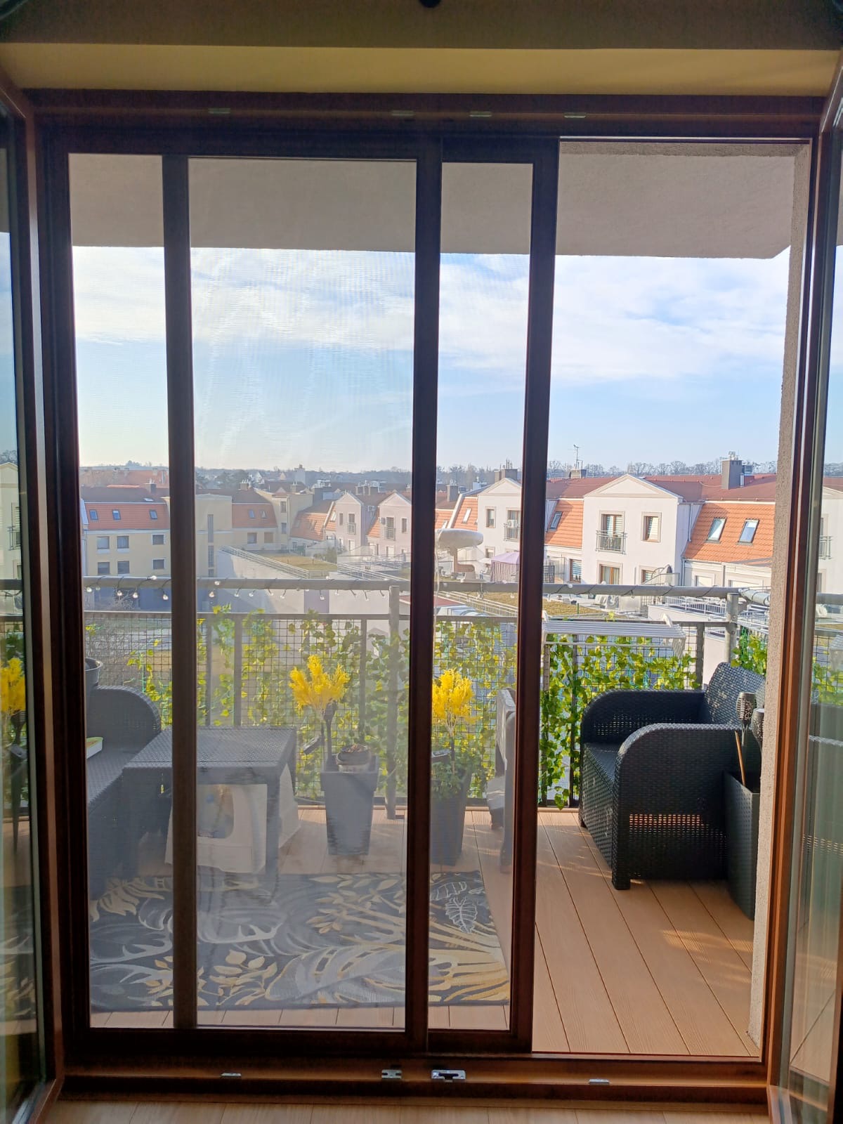 Montaż moskitiery przesuwnej