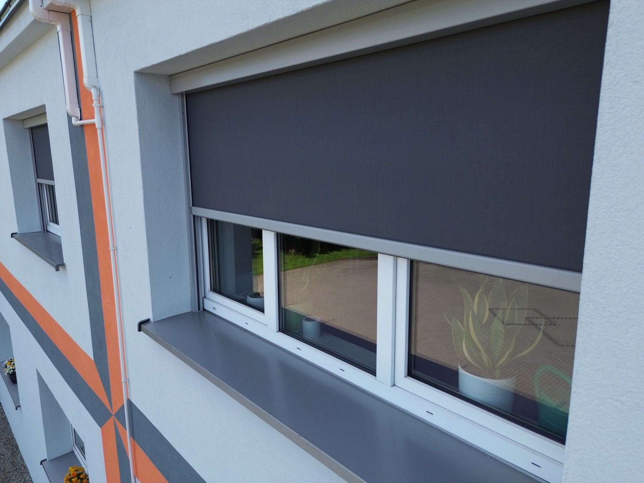 Montaż rolet typu screen