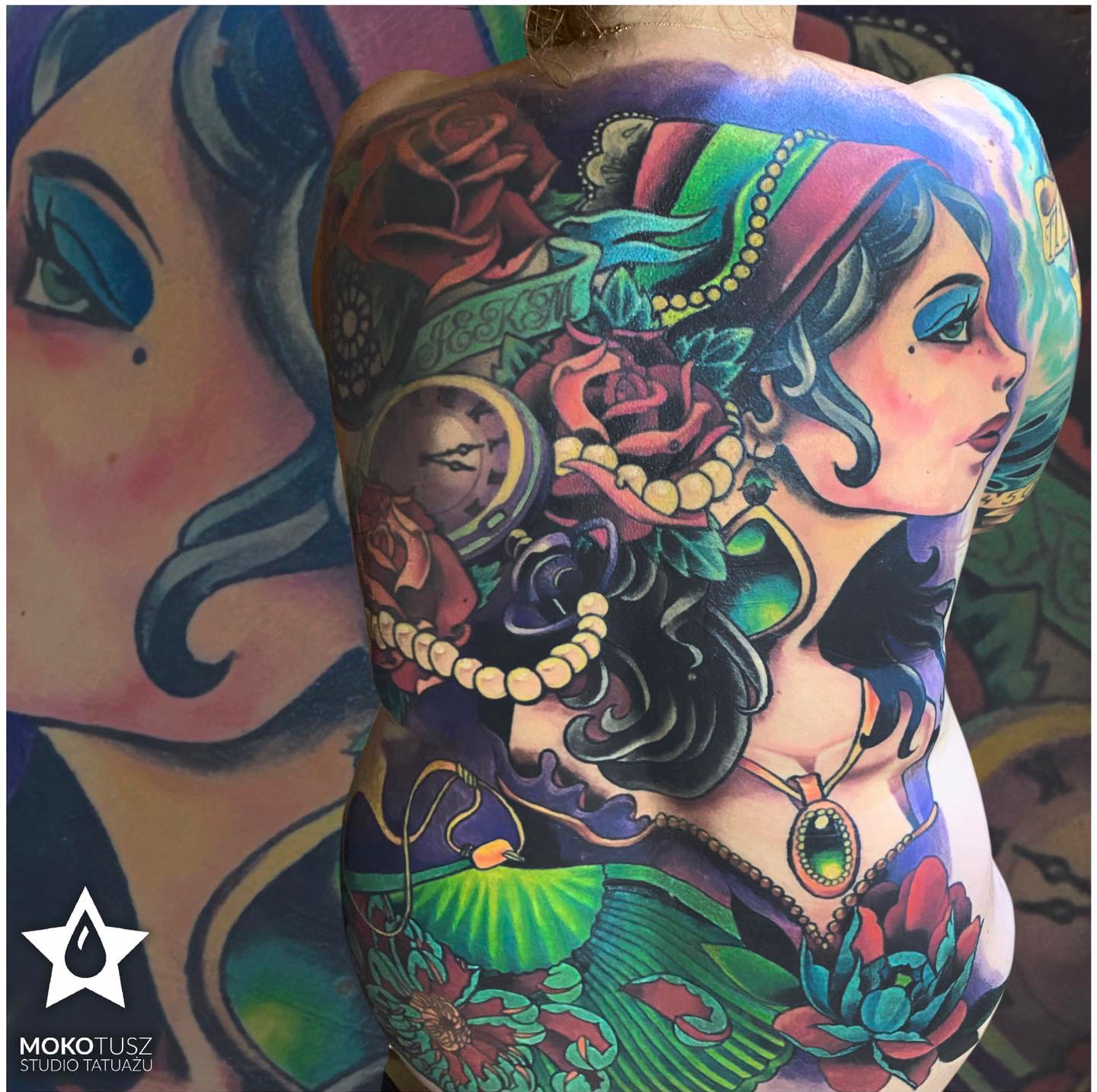 Tatuaż dla kobiety kolorowe plecy w stylu tradycyjnym.