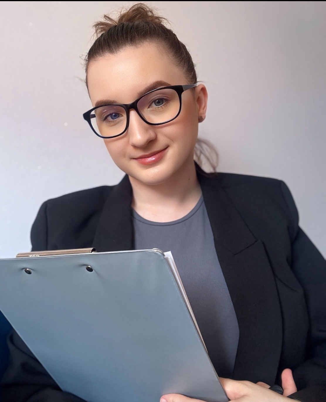 Psycholog, Psychoterapeuta poznawczo-behawioralnya w trakcie szkolenia