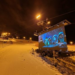 Podczas 19. Garmin Winter Sport Festival (11–12.02.2022, Kotelnica) LEDCITY zapewniło mobilny ekran LED 15 m², transmitując zmagania zawodników na żywo ze stoku.