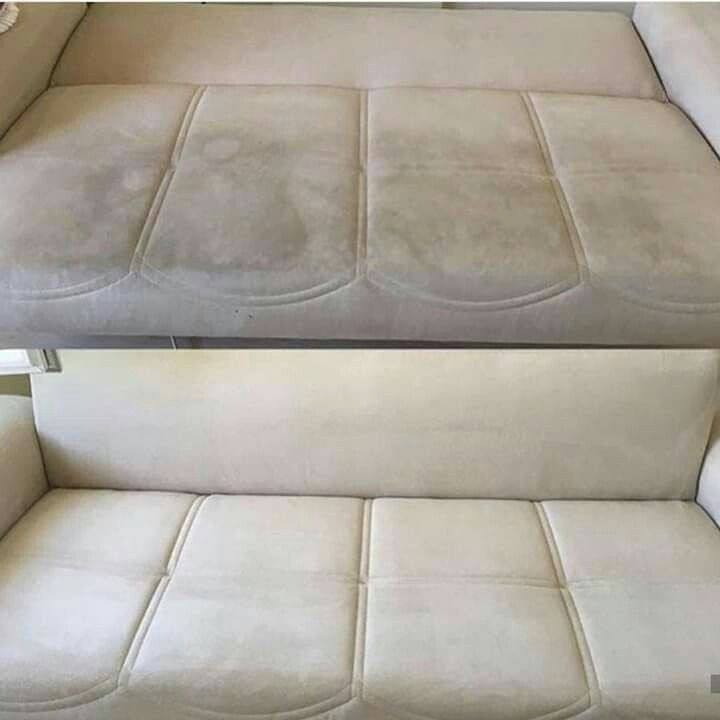 Beżowa kanapa: górna połowa z widocznymi plamami, dolna po czyszczeniu, z odświeżonym kolorem i bez zabrudzeń. Ukazuje efekt przed i po.