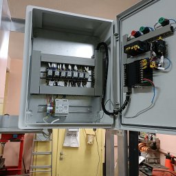 ZAKŁAD USŁUGOWO-REMONTOWY 