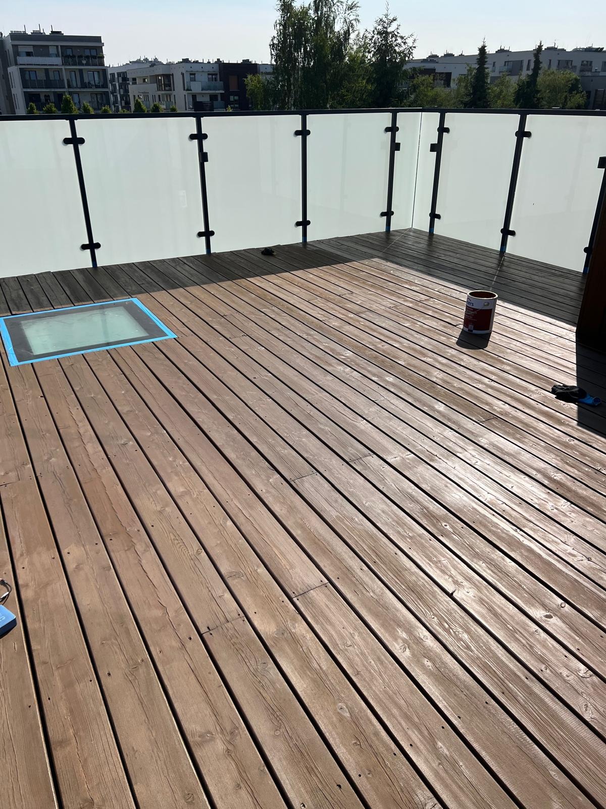 mycie myjką ciśnieniową tarasów aby następnie zaimpregnować drewno olejem