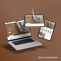 ASKAY Jowan Koleczko - Prezentacja responsywnej strony www na laptopie i tabletach, z motywem beżowo-białym i minimalistycznym designem. Tablet z piórkiem unosi się w powietrzu.